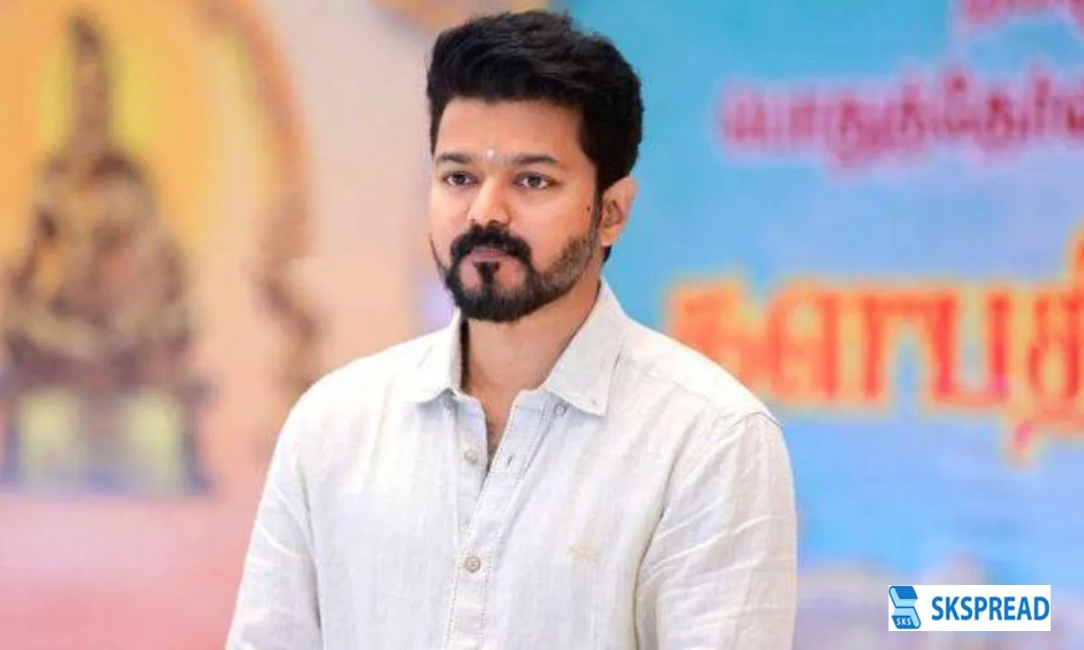 பிரபல நடிகையை திடீரென சந்தித்த தளபதி விஜய் - ஒரு வேலை இருக்குமோ? - போட்டோ வைரல்!!